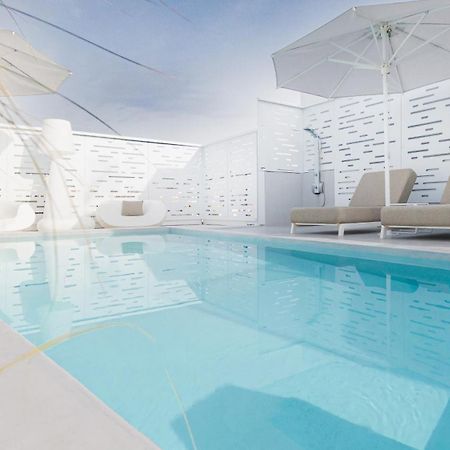 Ma Maison No5 Penthouse Loft, Private Heated Pool, Acropolis View, Ultra High Speed Internet 300 Mbps, Short Walk To Acropolis, Parking Upon Request, 1' From Metro 雅典 外观 照片