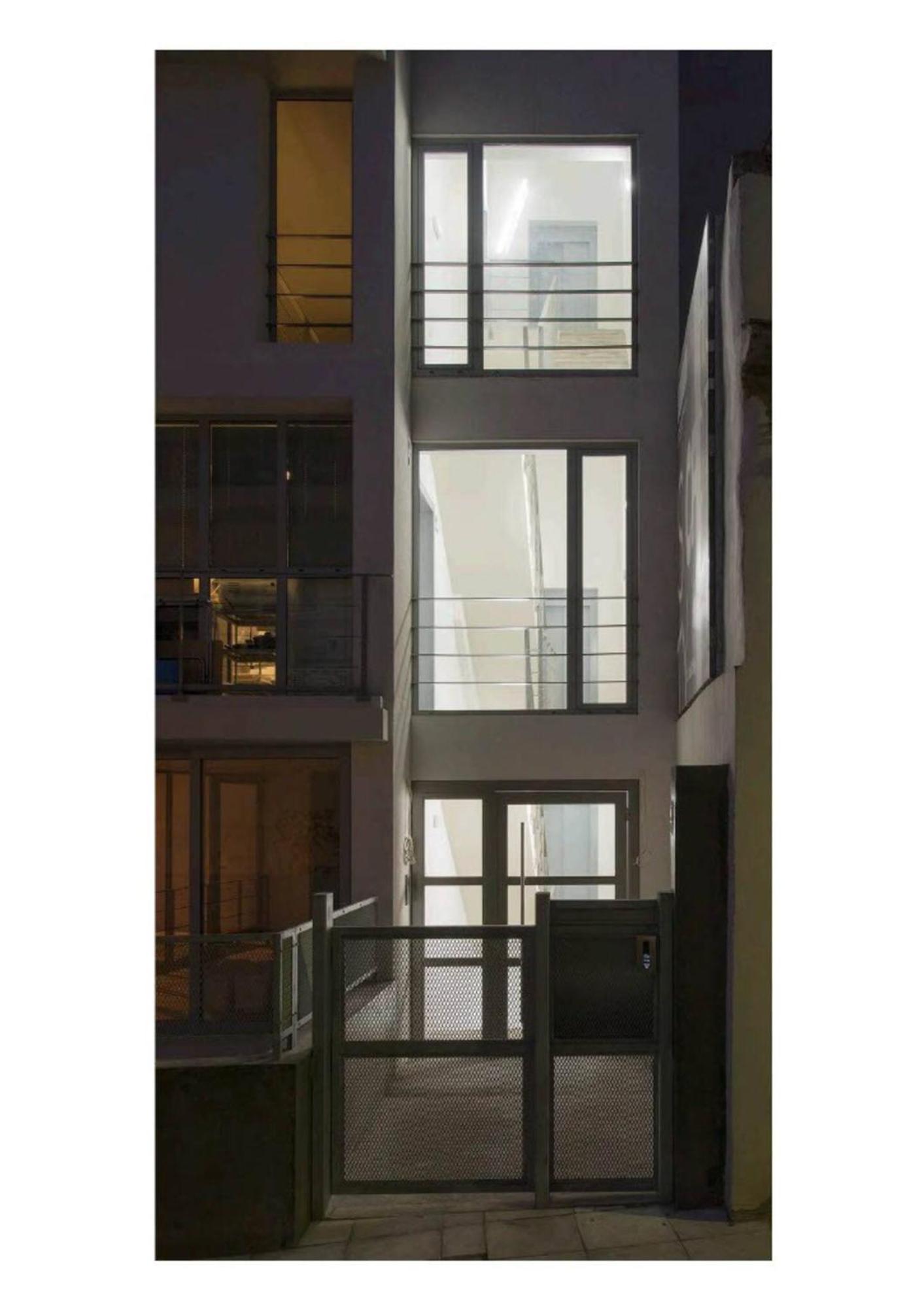 Ma Maison No5 Penthouse Loft, Private Heated Pool, Acropolis View, Ultra High Speed Internet 300 Mbps, Short Walk To Acropolis, Parking Upon Request, 1' From Metro 雅典 外观 照片