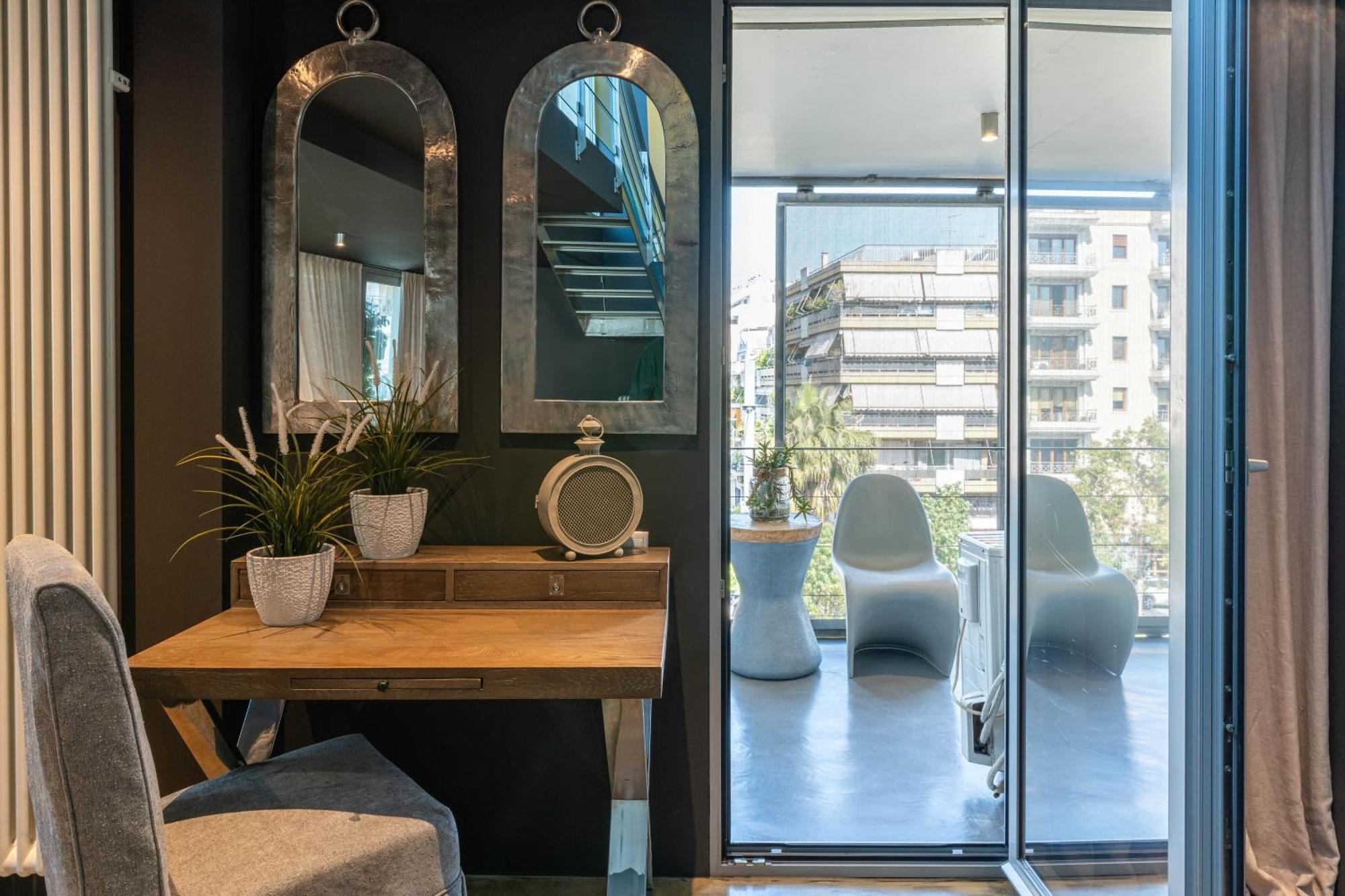 Ma Maison No5 Penthouse Loft, Private Heated Pool, Acropolis View, Ultra High Speed Internet 300 Mbps, Short Walk To Acropolis, Parking Upon Request, 1' From Metro 雅典 外观 照片