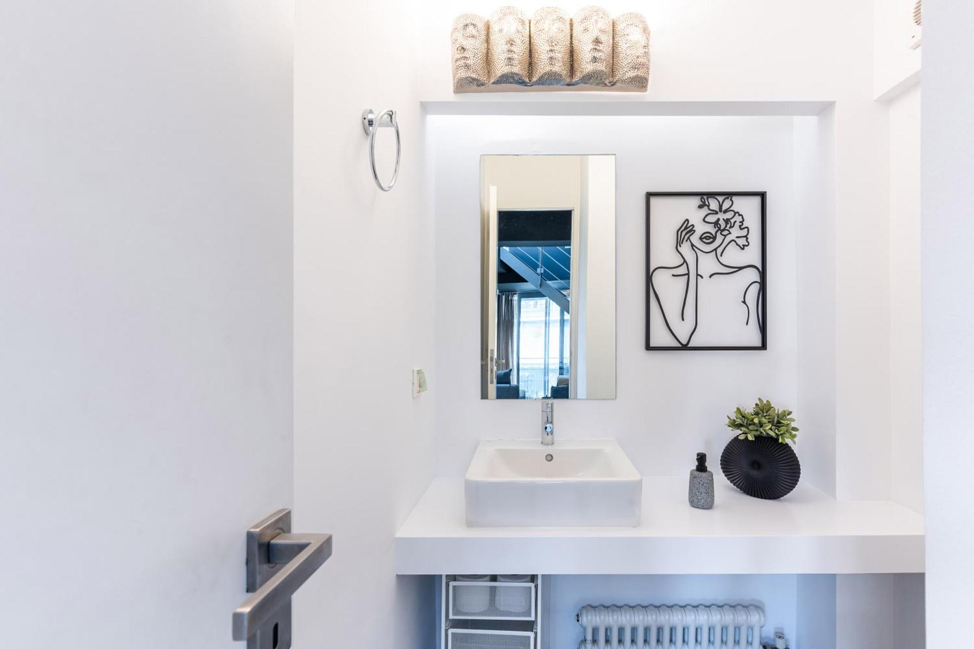 Ma Maison No5 Penthouse Loft, Private Heated Pool, Acropolis View, Ultra High Speed Internet 300 Mbps, Short Walk To Acropolis, Parking Upon Request, 1' From Metro 雅典 外观 照片