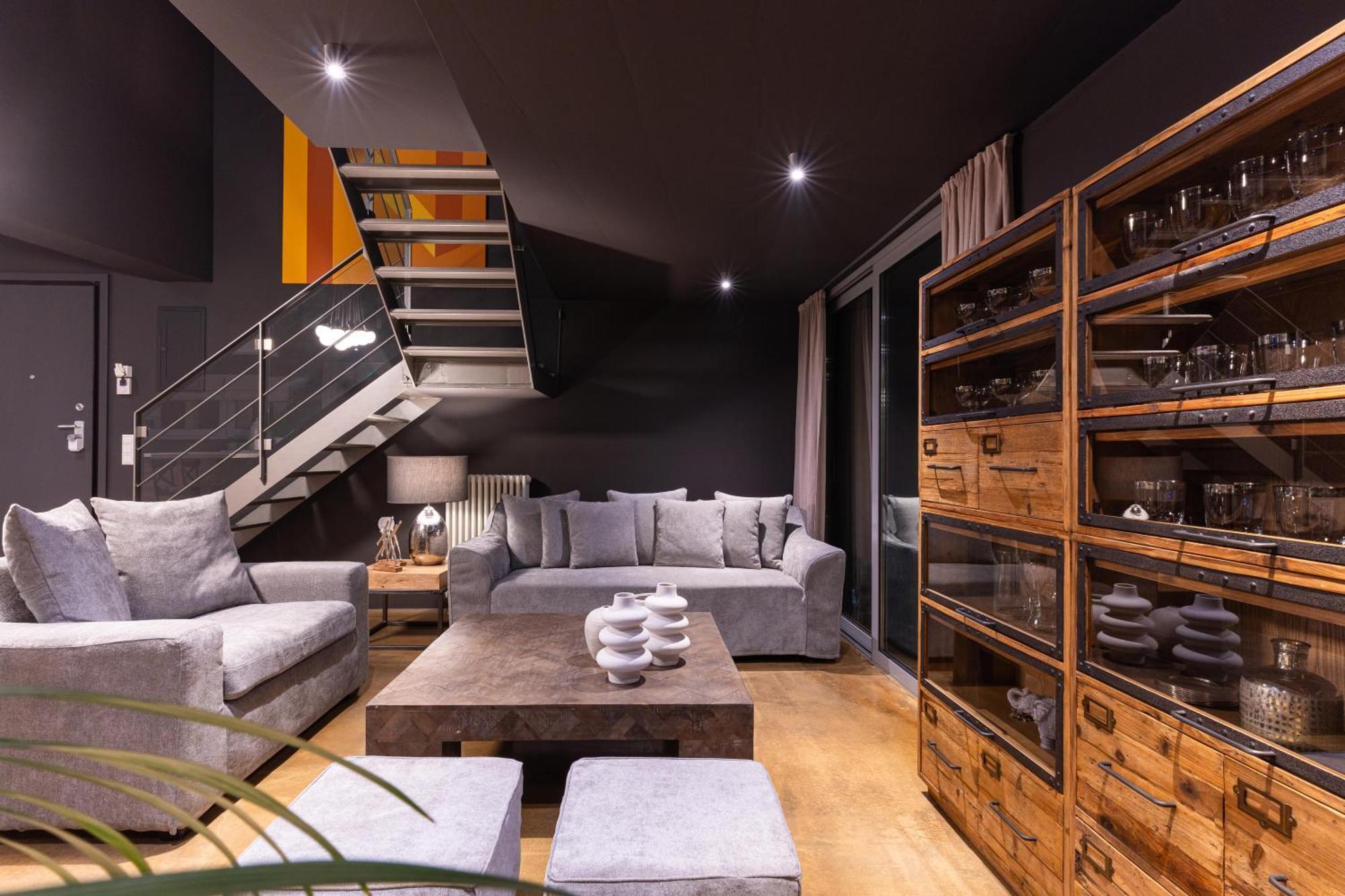 Ma Maison No5 Penthouse Loft, Private Heated Pool, Acropolis View, Ultra High Speed Internet 300 Mbps, Short Walk To Acropolis, Parking Upon Request, 1' From Metro 雅典 外观 照片